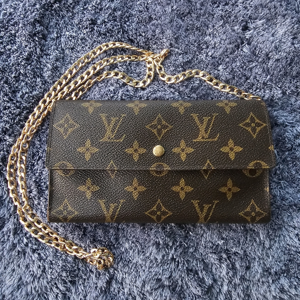 Louis Vuitton Monogram International Wallet